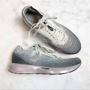 Brooks Levitate 2 Running Sneakers